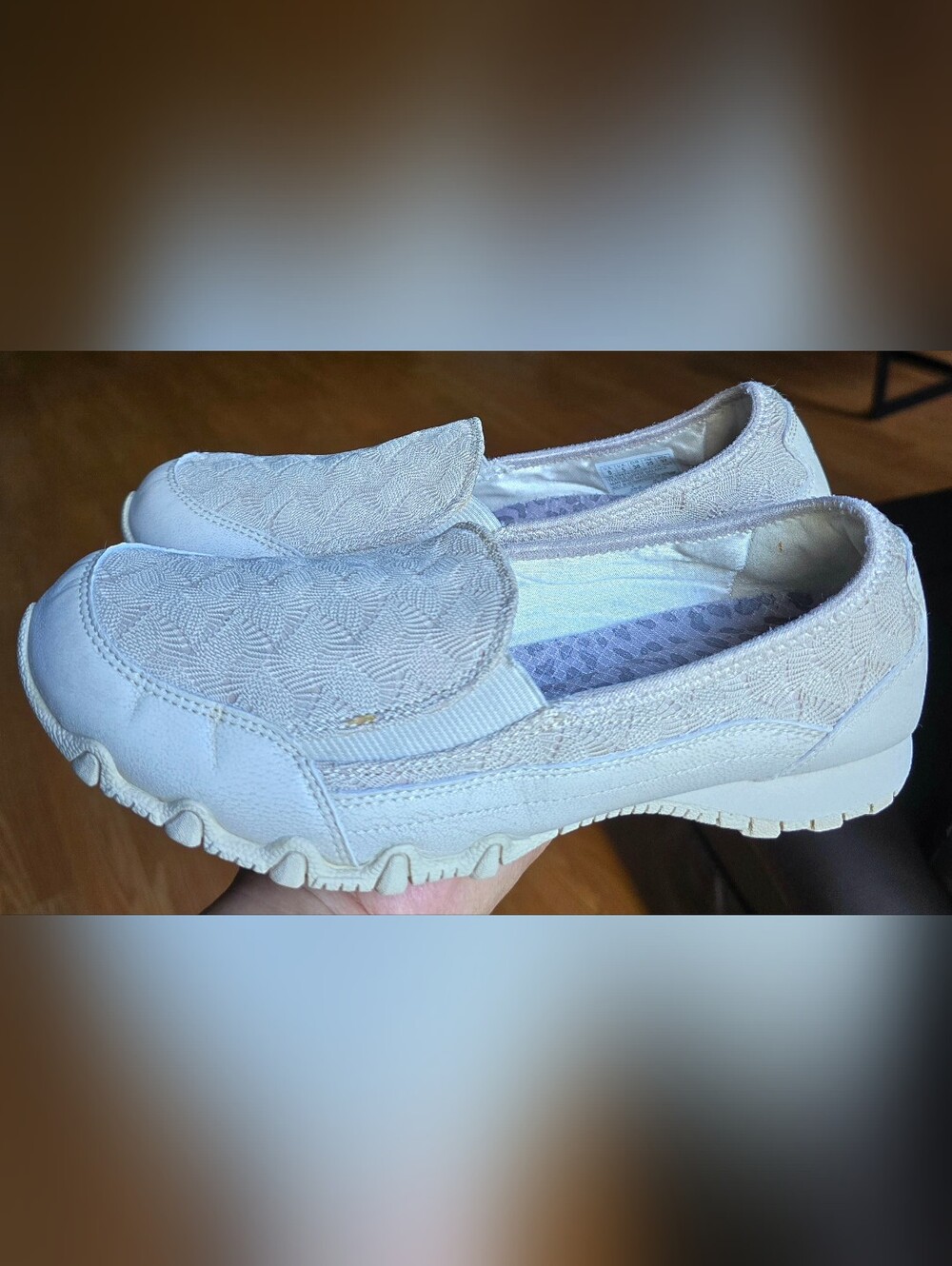 Sz 8 Women's SKECHERS RELAXED FIT 'Beige' Comfort Shoes